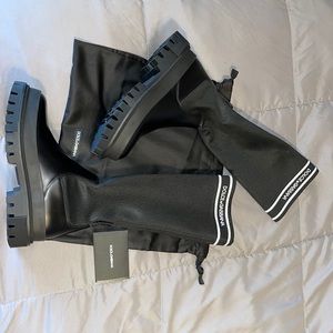 Calfskin and stretch mesh boots
Dolce&Gabbana NWT 38.5